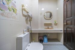 Lowland Road (D19), Terrace #588445471
